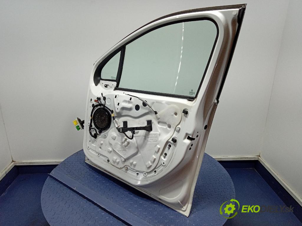 Peugeot 208 2017 dvere Predné pravé 