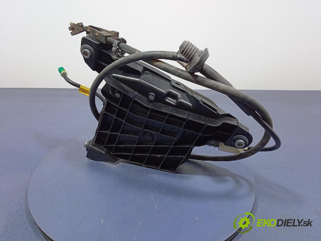 Citroen C4 picasso 2010 Páka: Brzda: Ručná: 9685367580