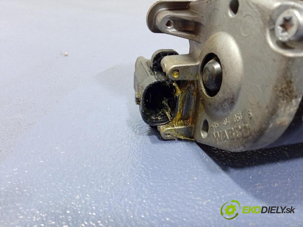 Citroen C4 picasso 2010 Kompresor Vzduch: 9682022980