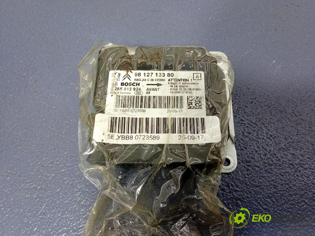 Peugeot 208 2017 kokpit,pristrojová doska 96746579ZD