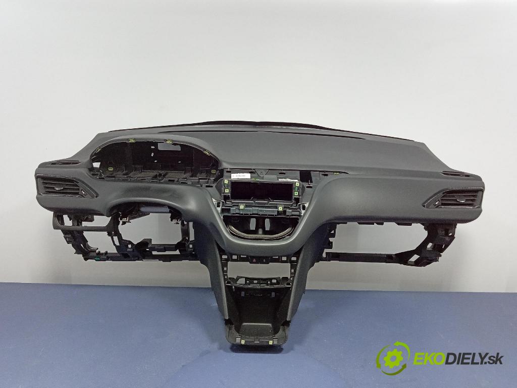 Peugeot 208 2017 kokpit,pristrojová doska 96746579ZD