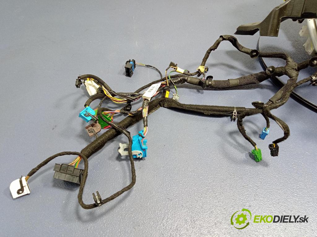 Peugeot 208 2017 radiator 98194325ZD