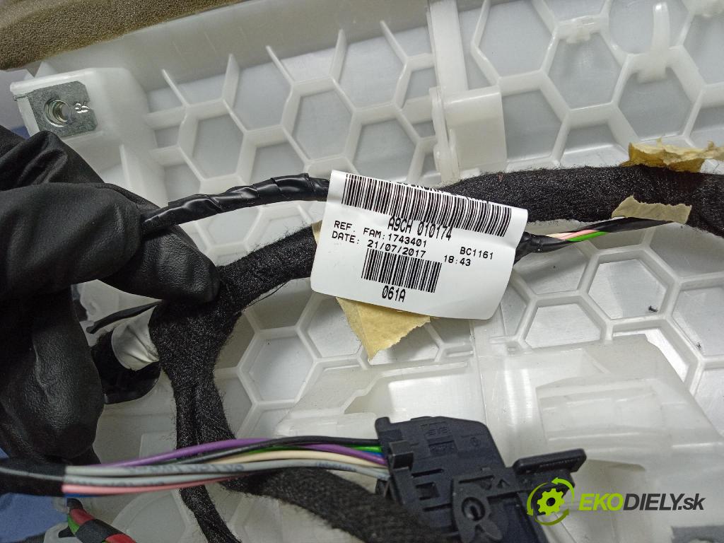 Peugeot 208 2017 radiator 98194325ZD