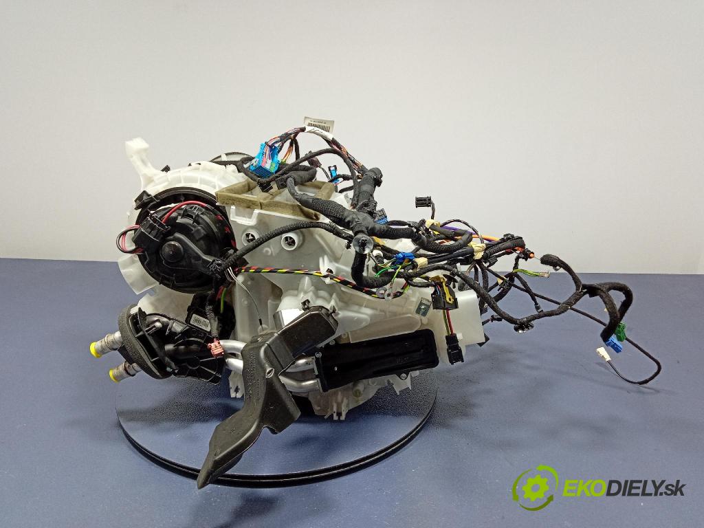 Peugeot 208 2017 radiator 98194325ZD