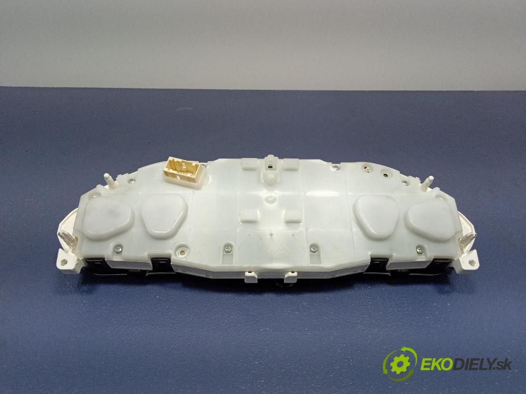 Peugeot 208 2017 prístrojovka/ budíky 9822621180