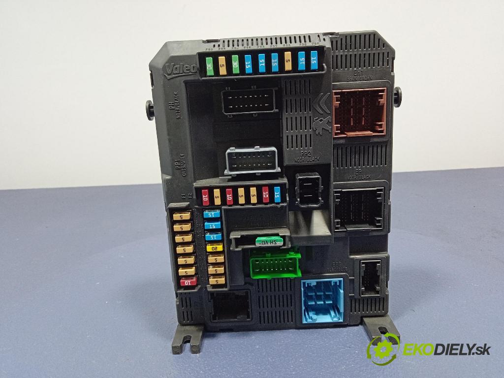 Peugeot 208 2017 skrinka Poistky: 9819849680