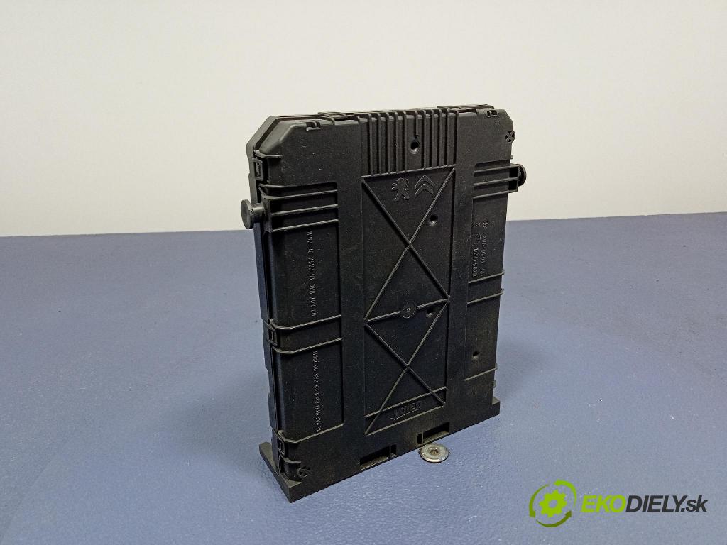 Peugeot 208 2017 skrinka Poistky: 9819849680