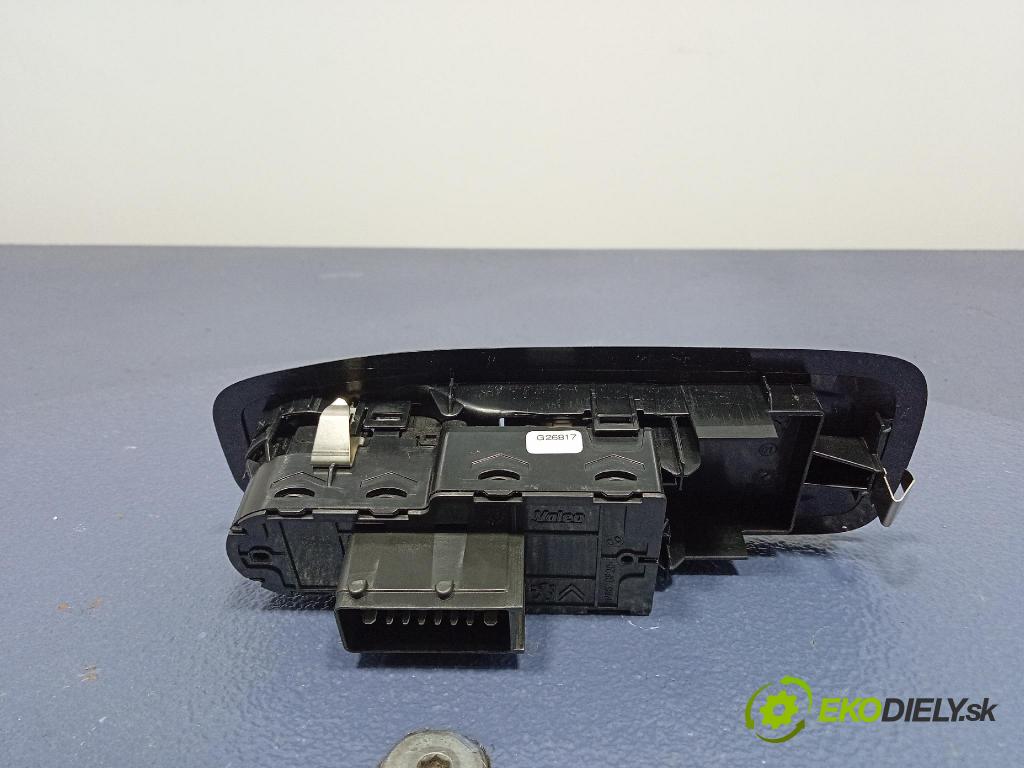 Peugeot 208 2017 prepínač Okná: 96751127ZD