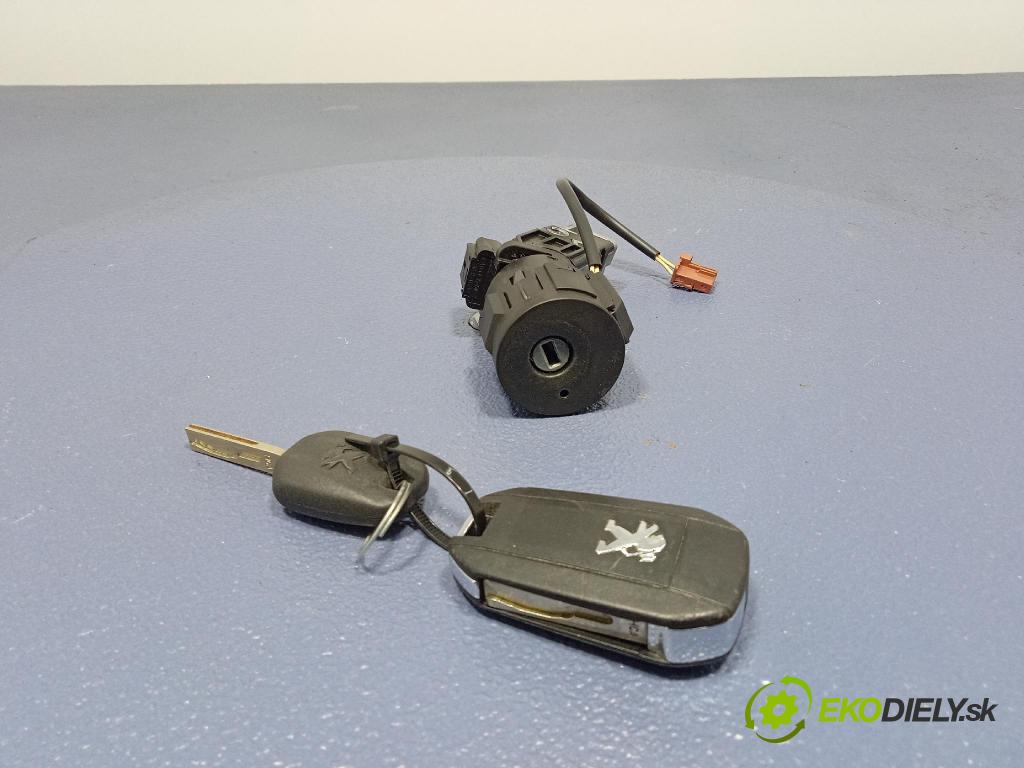 Peugeot 208 2017 Spínač zapaľovania: 9663123380