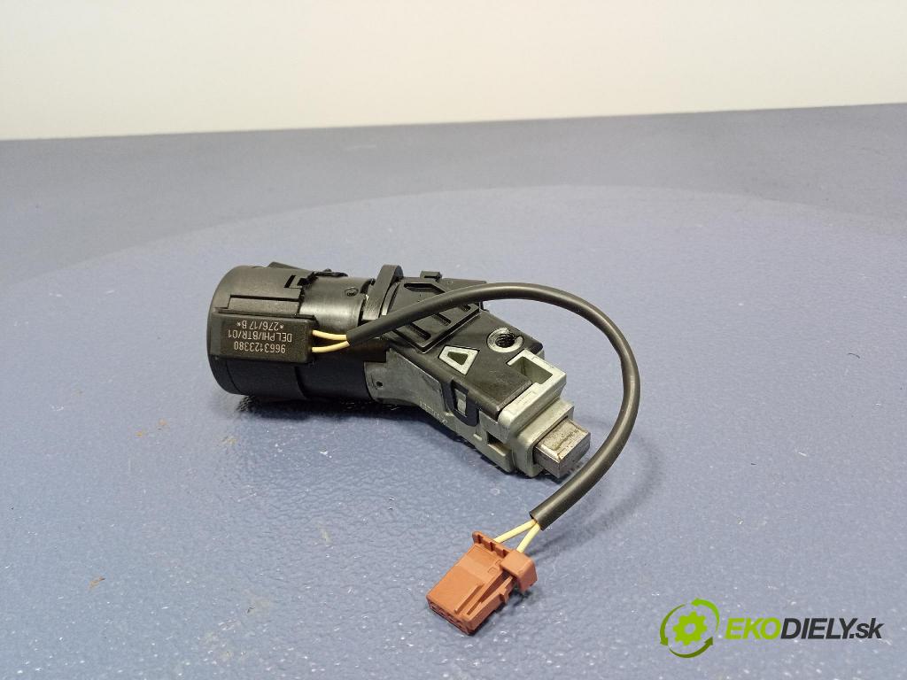Peugeot 208 2017 Spínač zapaľovania: 9663123380