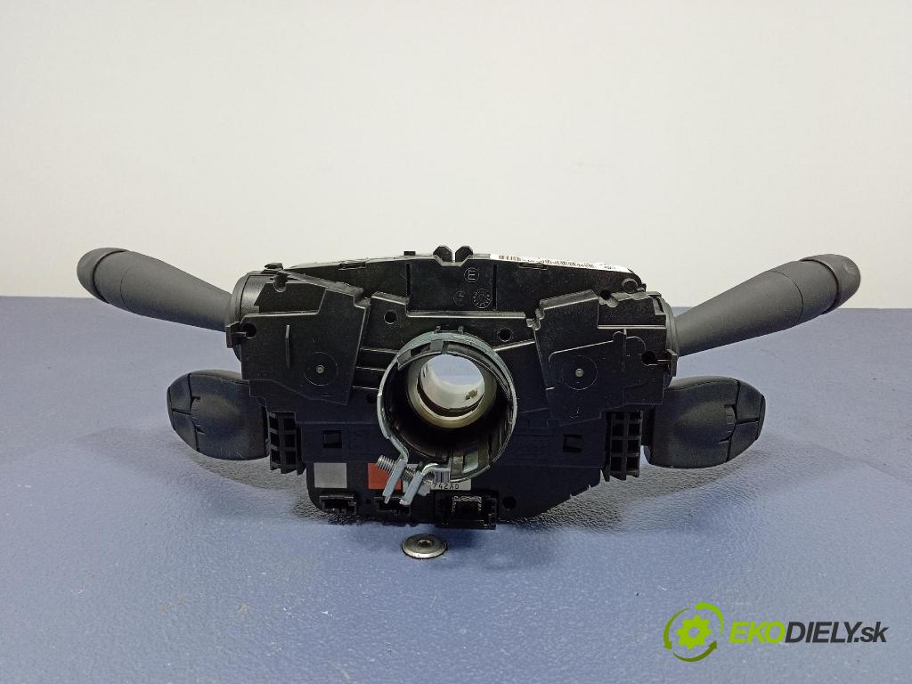 Peugeot 208 2017 prepínač Komplex: 98154492ZD