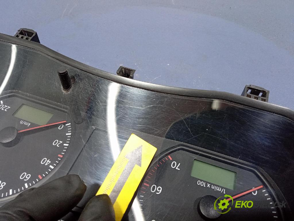 Vw Polo 2006 prístrojovka/ budíky 6Q0920823