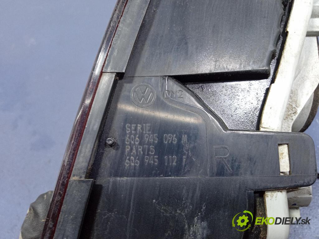 Vw Polo 2006 svetlo / reflektor zad Prava: Vonkajsia: 6Q6945096M