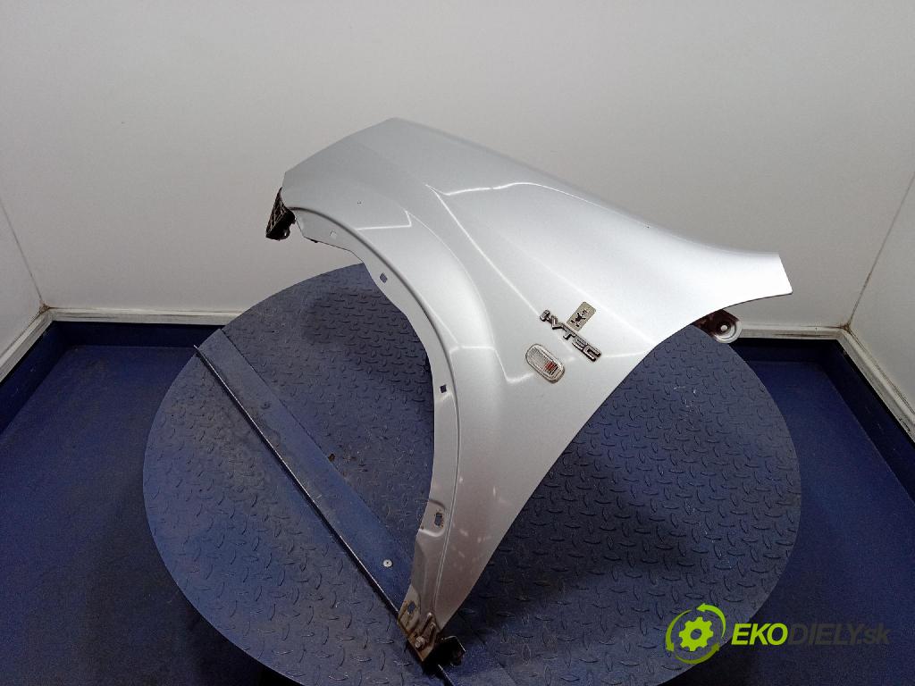 Honda Cr-v 2004 blatník Predné Vľavo: