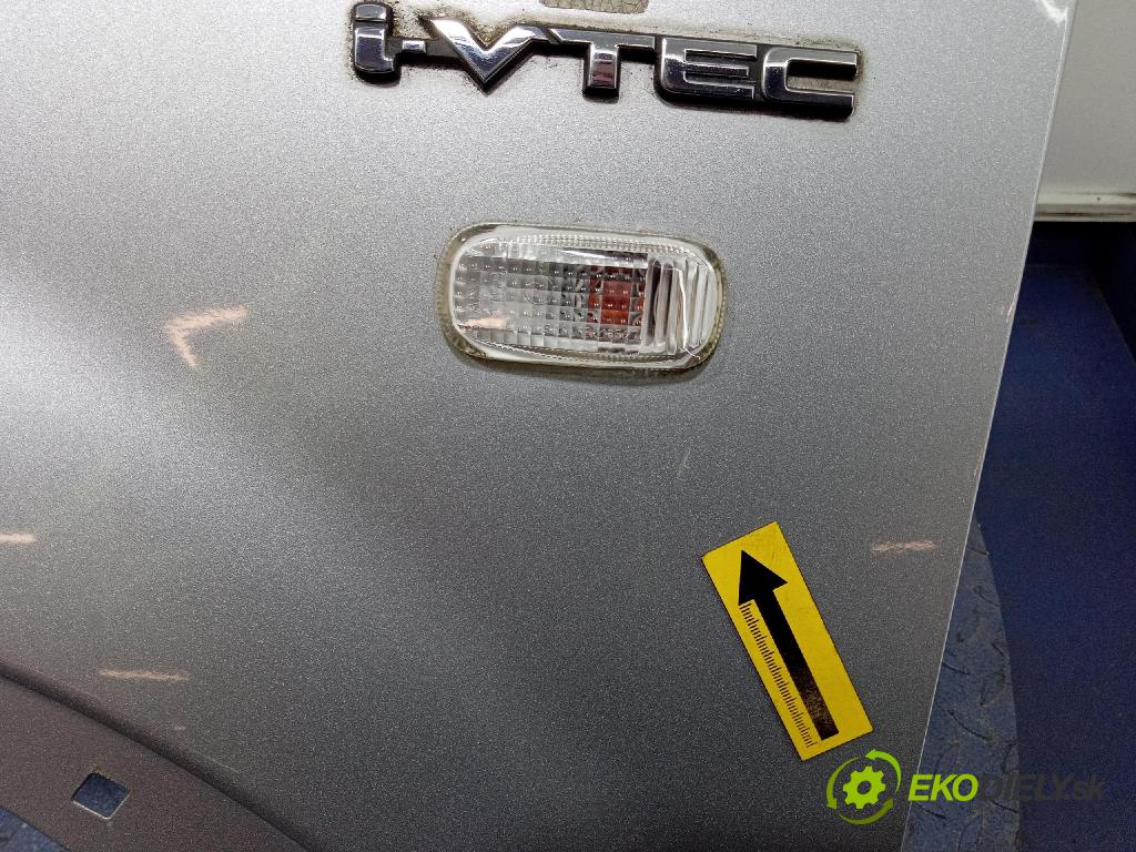 Honda Cr-v 2004 blatník Predné Vľavo: