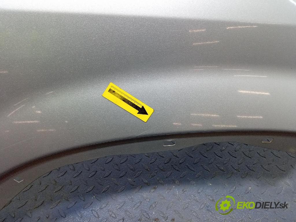 Honda Cr-v 2004 blatník Predné v pravo: