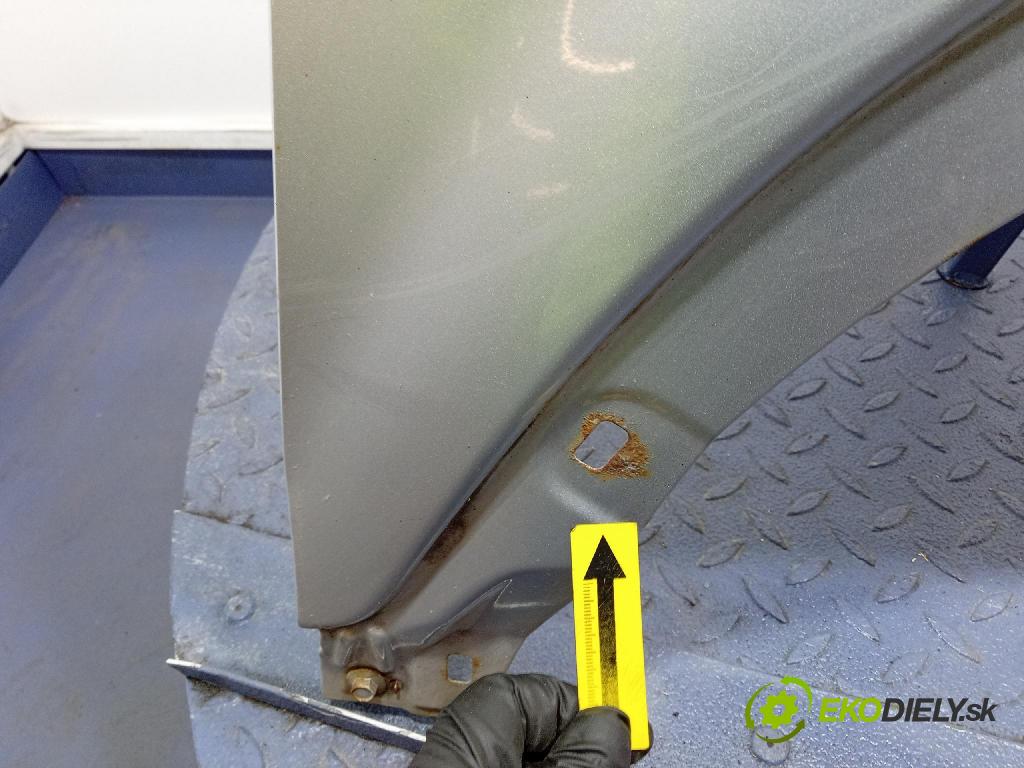 Honda Cr-v 2004 blatník Predné v pravo: