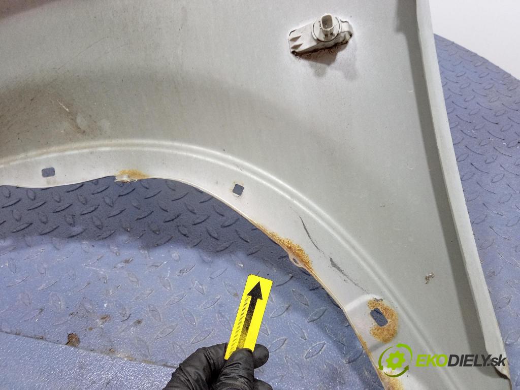 Honda Cr-v 2004 blatník Predné v pravo: 