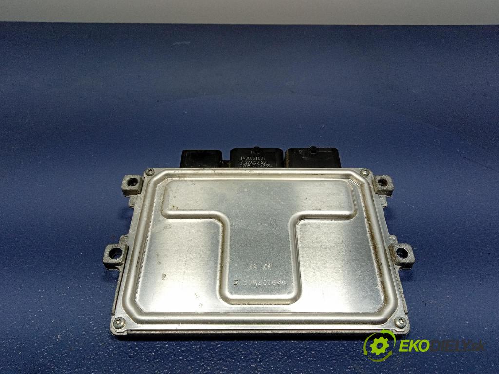 Peugeot 208 2017 riadiaca jednotka Motor: 9811545080