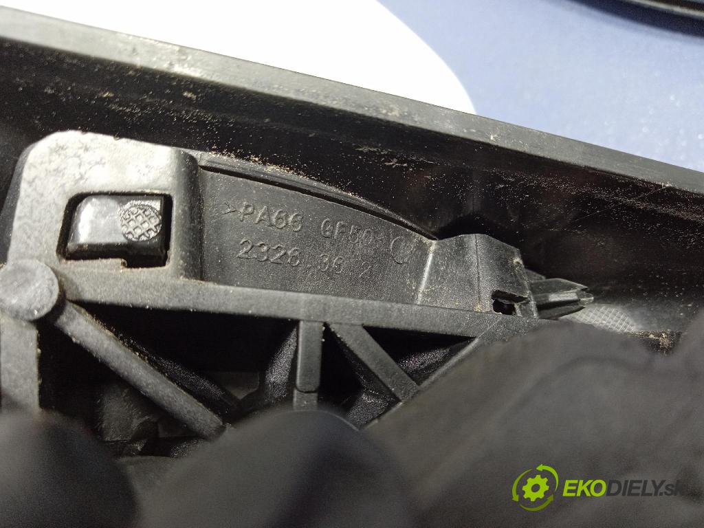 Peugeot 208 2017 zrkadlo Vľavo: 232673077