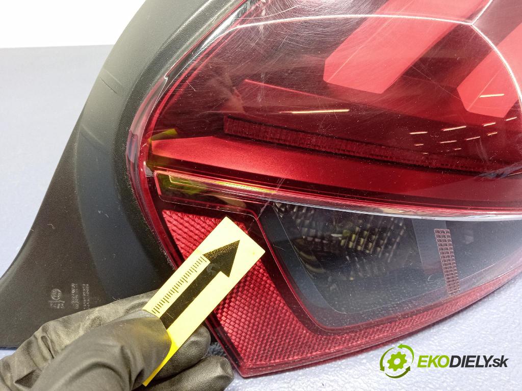 Peugeot 208 2017 svetlo / reflektor zad Prava: Vonkajsia: 9825601180