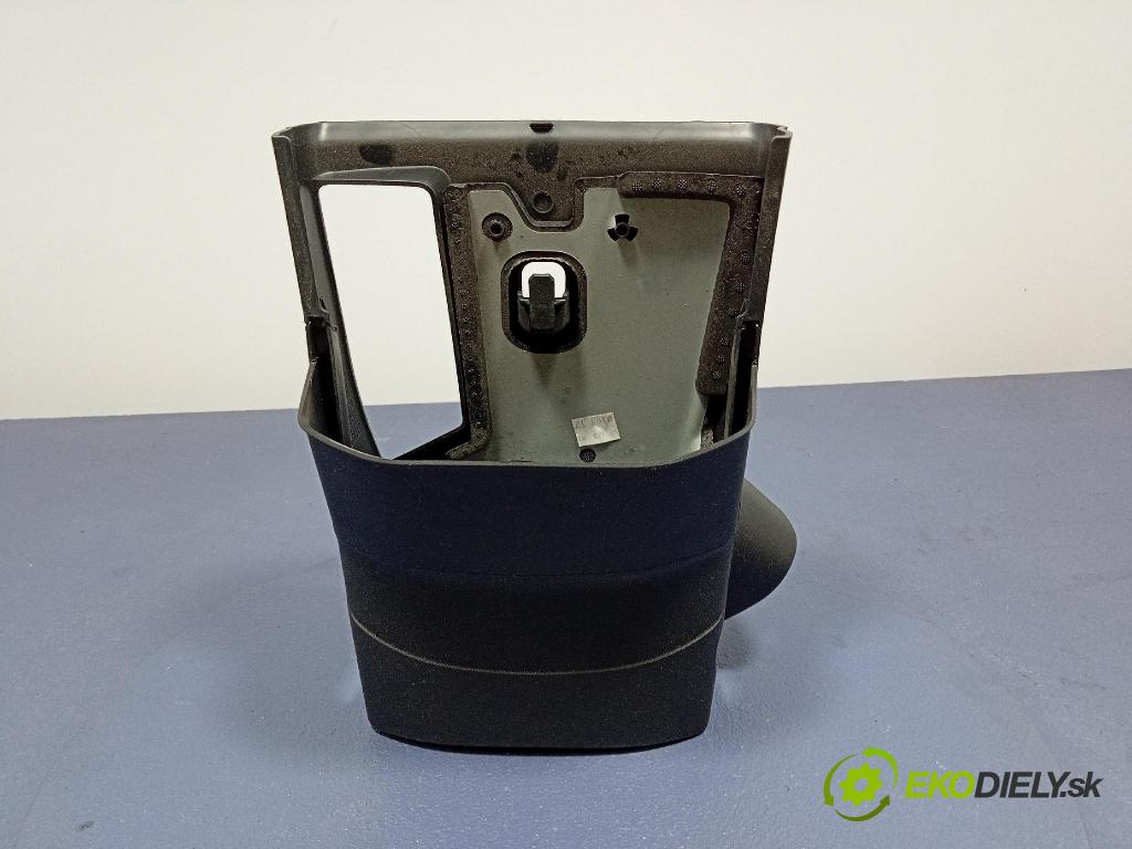 Peugeot 208 2017 kryt Plast: Interiéry: 9672846777