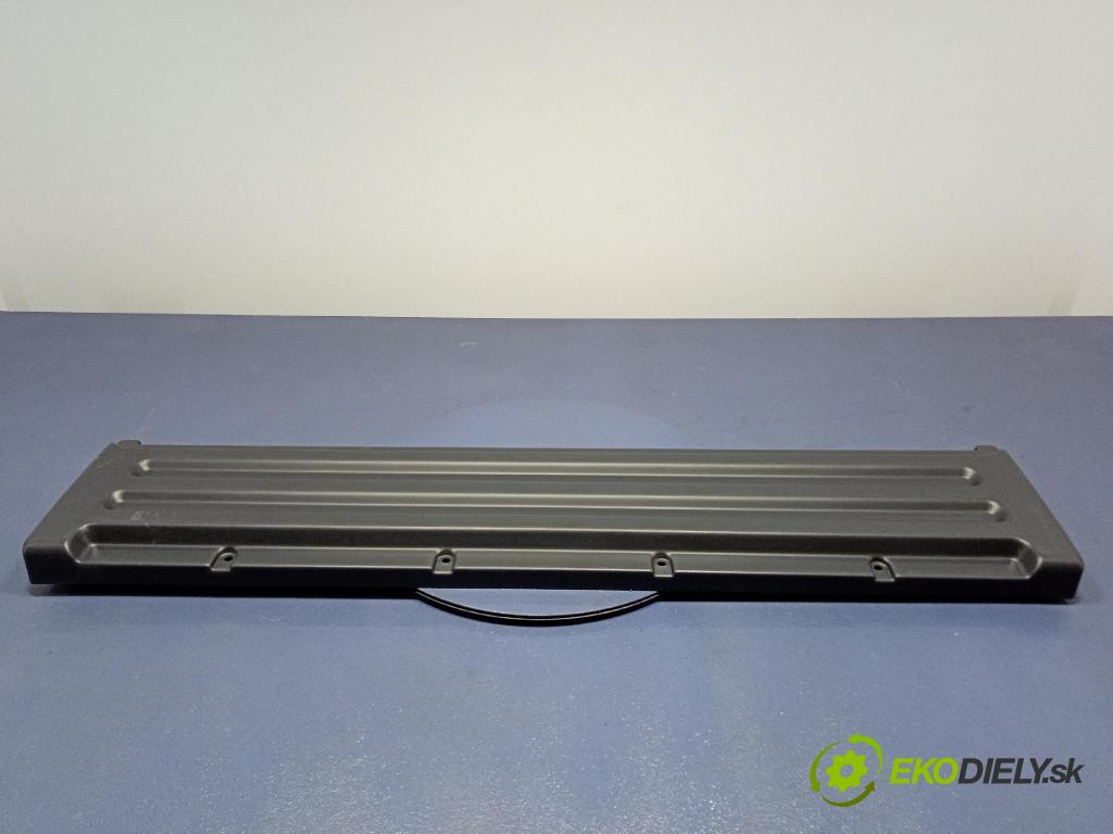 Peugeot 208 2017 kryt Plast: Interiéry: 9819621880