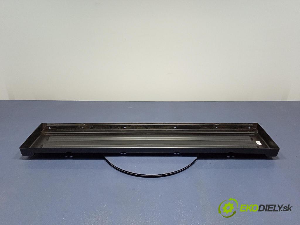 Peugeot 208 2017 kryt Plast: Interiéry: 9819621880