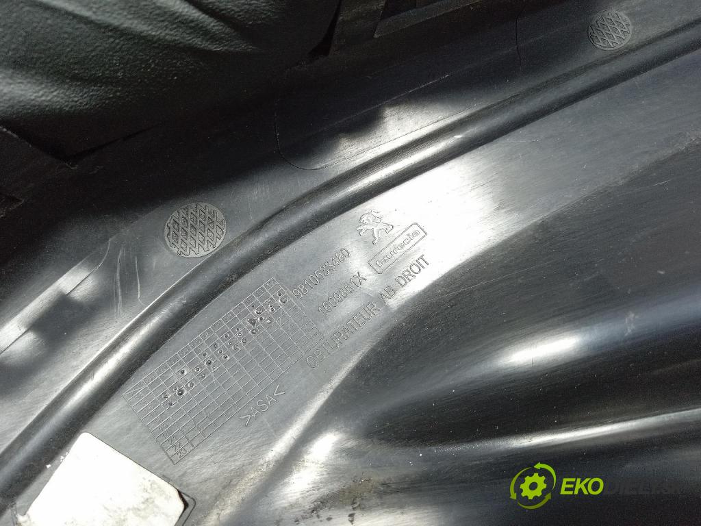 Peugeot 208 2017 nárazník Predné 9810533480