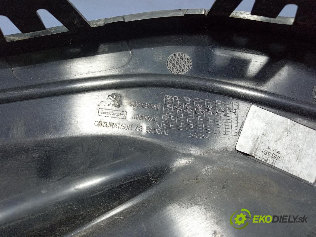 Peugeot 208 2017 nárazník Predné 9810533680