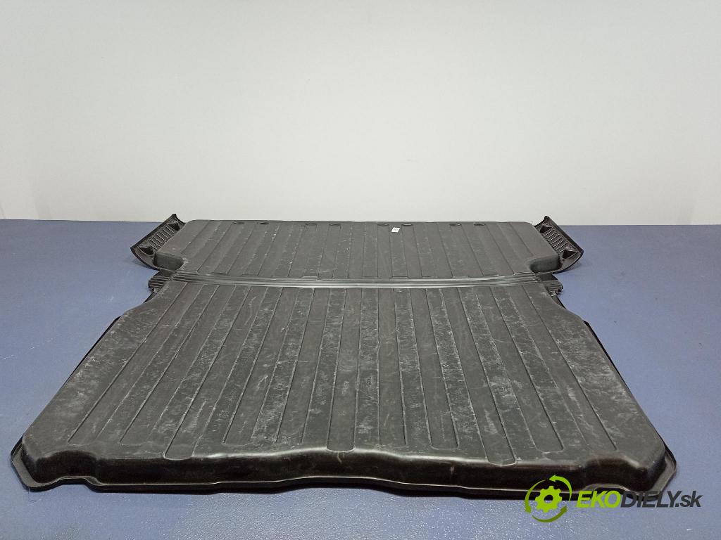 Peugeot 208 2017 koberec do auta 9819623180