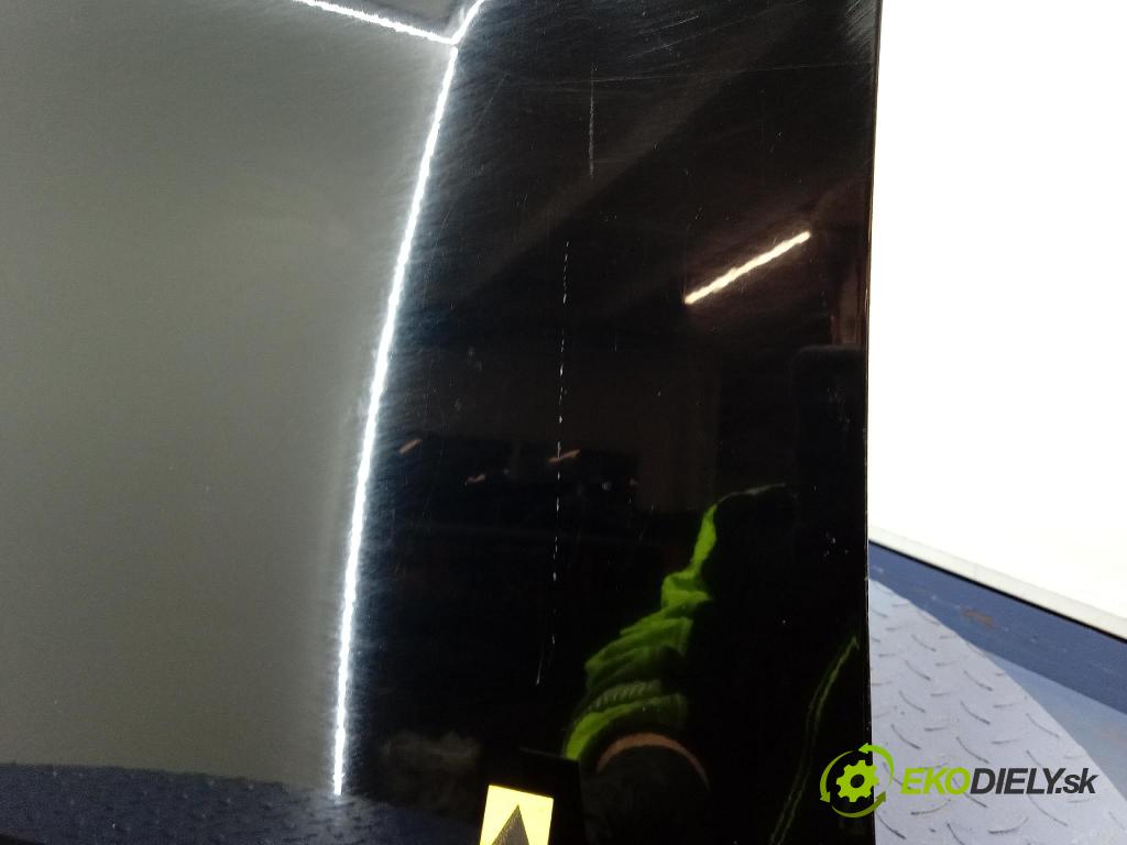 Honda Accord 2008 dvere Predné Vľavo: