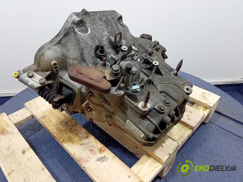 Honda Cr-v 2004 prevodovka Manualna PSB1