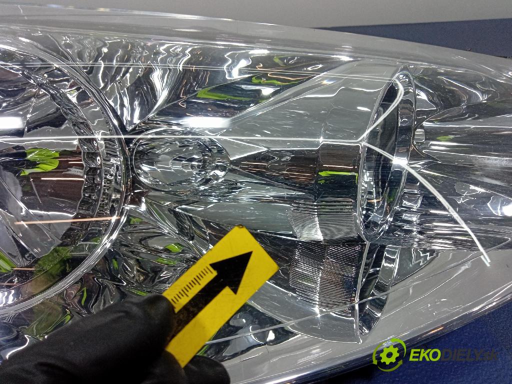 Peugeot 308 2008 Reflektor: v pravo: 20-B497