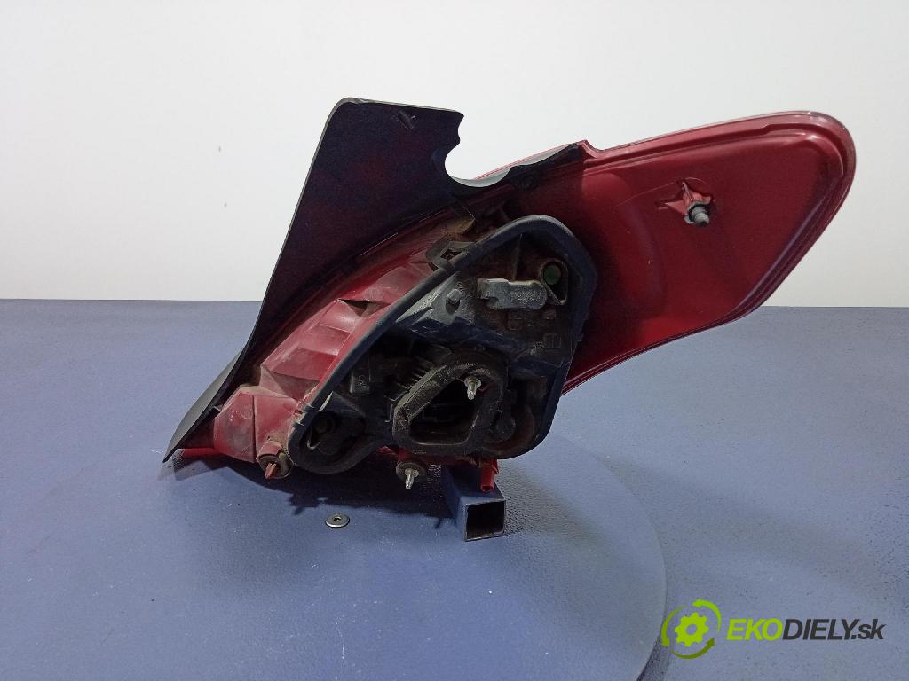 Peugeot 308 2008 svetlo / reflektor zad ľavá Vonkajsia: 9680425780