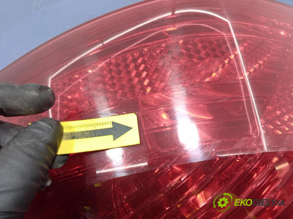 Peugeot 308 2008 svetlo / reflektor zad ľavá Vonkajsia: 9680425780