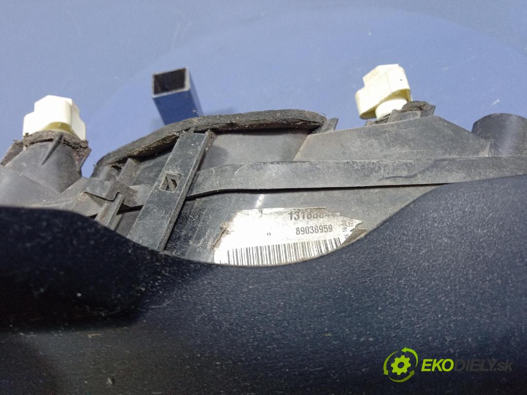 Opel Corsa 2007 svetlo / reflektor zad Prava: Vonkajsia: 13188046
