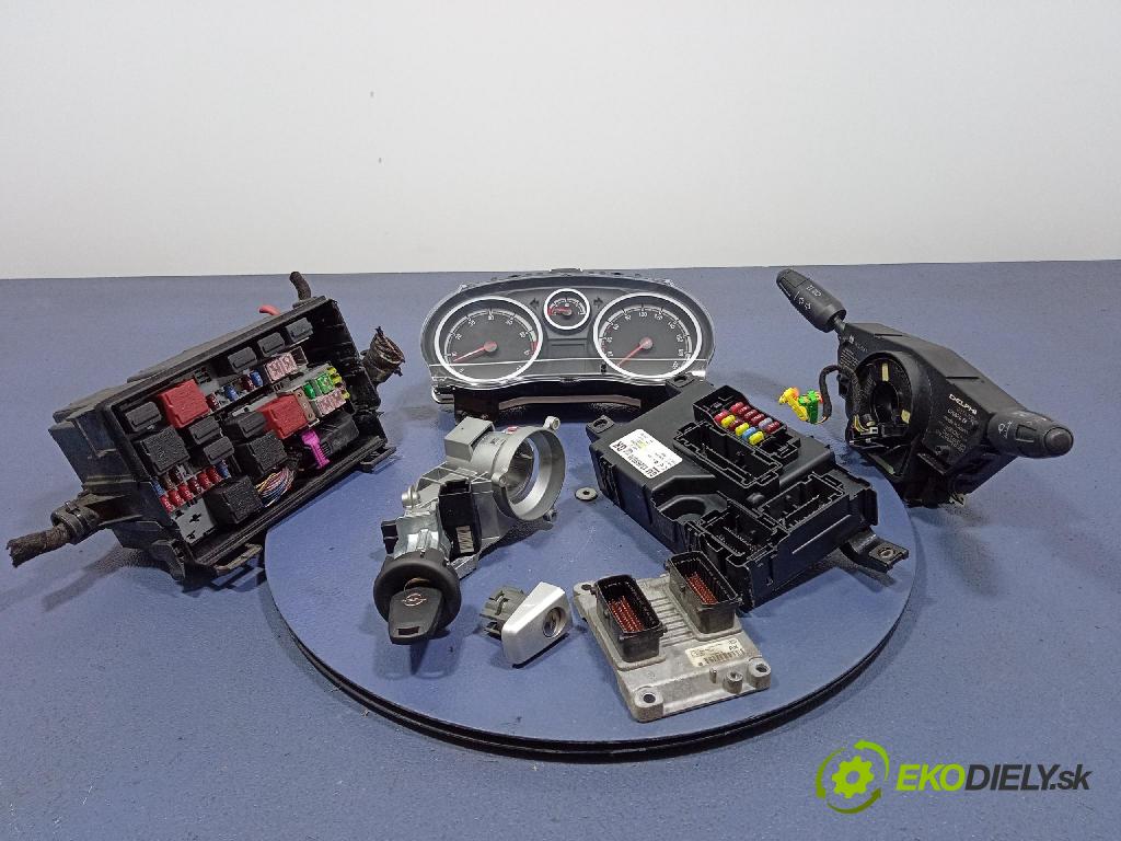 Opel Corsa 2007 riadiaca jednotka Motor: 55557933