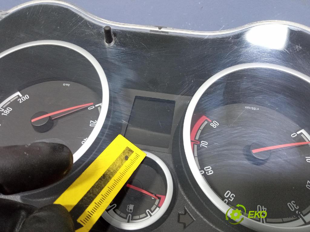 Opel Corsa 2007 riadiaca jednotka Motor: 55557933