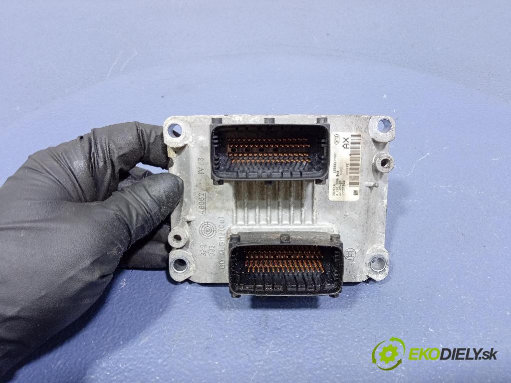 Opel Corsa 2007 riadiaca jednotka Motor: 55557933