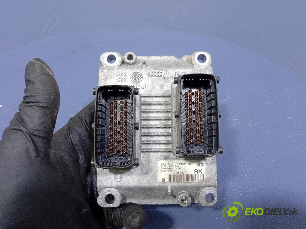 Opel Corsa 2007 riadiaca jednotka Motor: 55557933