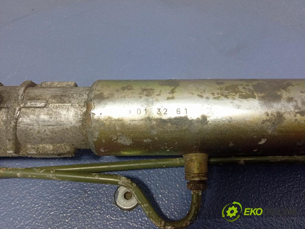 Vw Sharan 2006 Ozubené kolo: volant YM213A500AB