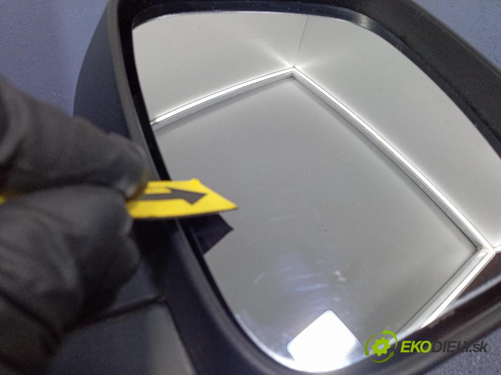 Peugeot Bipper 2008 zrkadlo pravé 