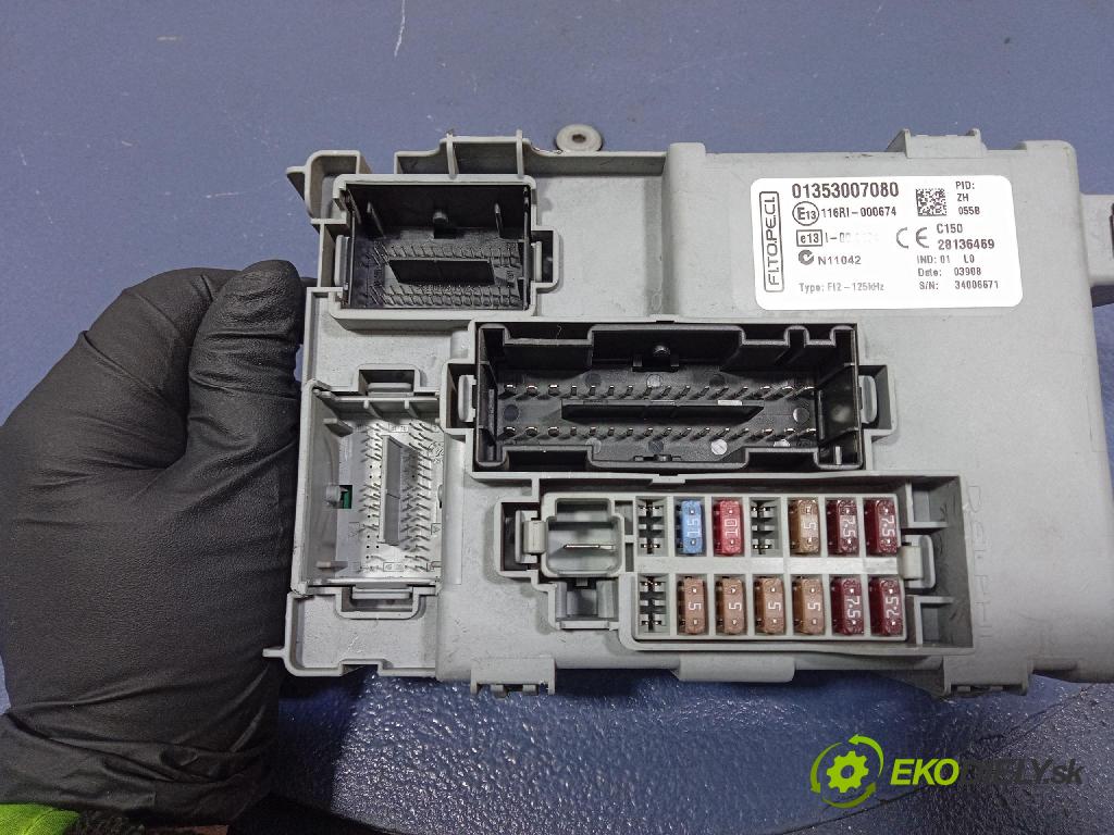 Peugeot Bipper 2008 skrinka Poistky: 01353007080