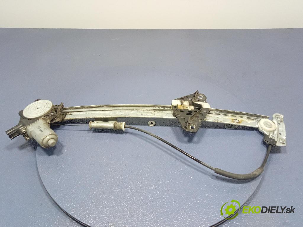 Honda Accord 2008 mechanizmus okna Okná: Predné v pravo: CM011970
