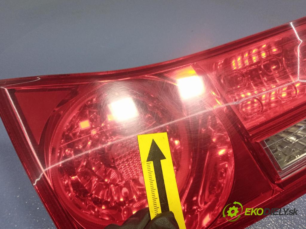 Honda Accord 2008 svetlo / reflektor zad ľavá Vnútri: P8129L