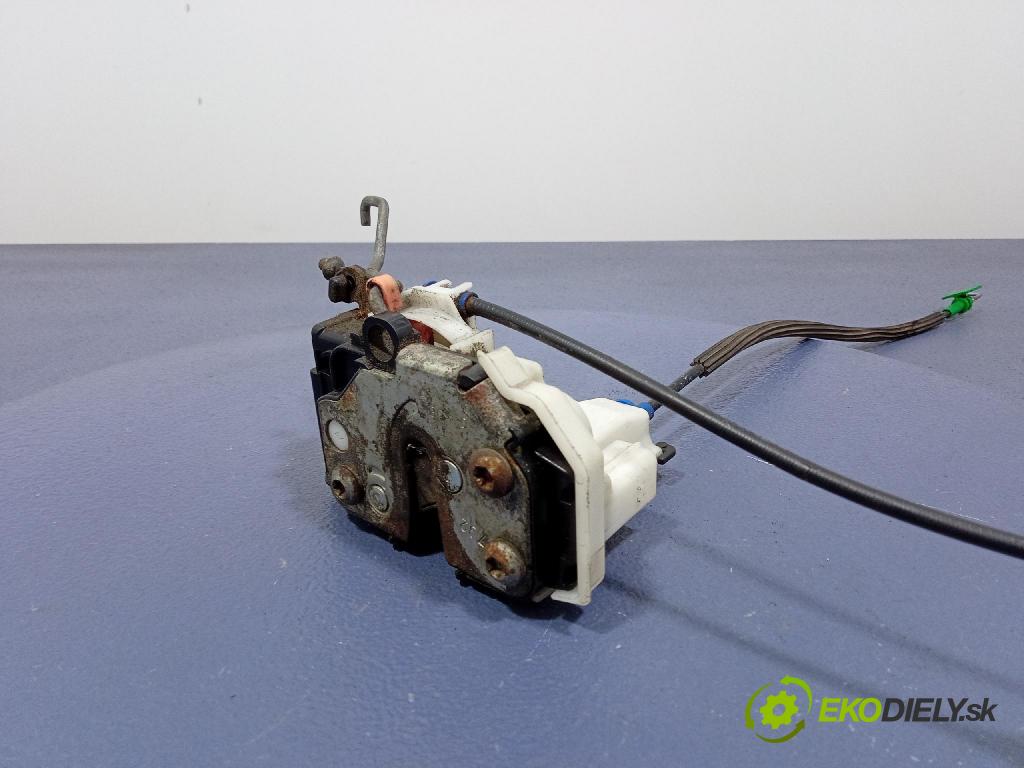 Peugeot Bipper 2008 zámok dvere Predné Vľavo: