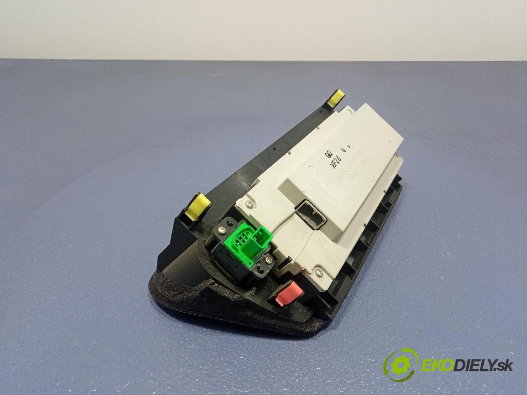 Honda Accord 2008 Zobrazit: Rádio: / GPS