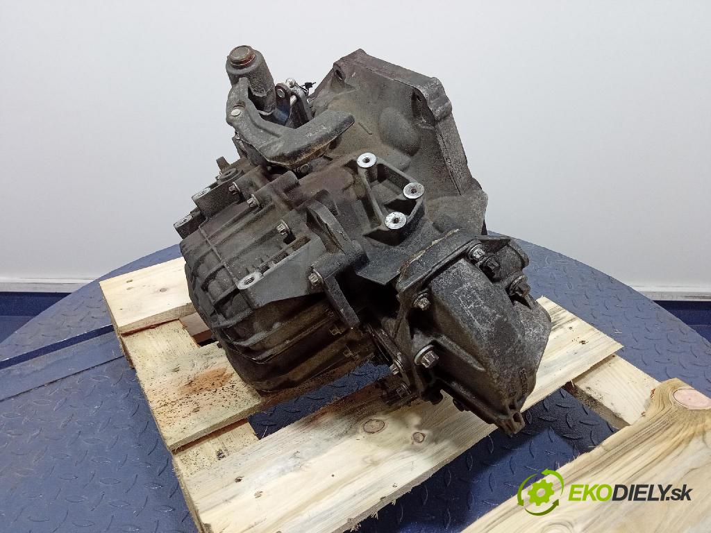 Opel Zafira 2006 prevodovka Manualna M32