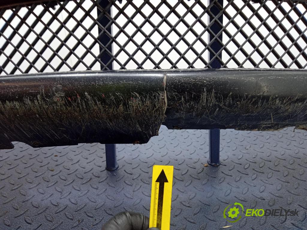 Bmw Seria 3 2003 nárazník Predné 7893605